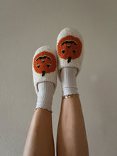 Load image into Gallery viewer, Halloween Slippers
